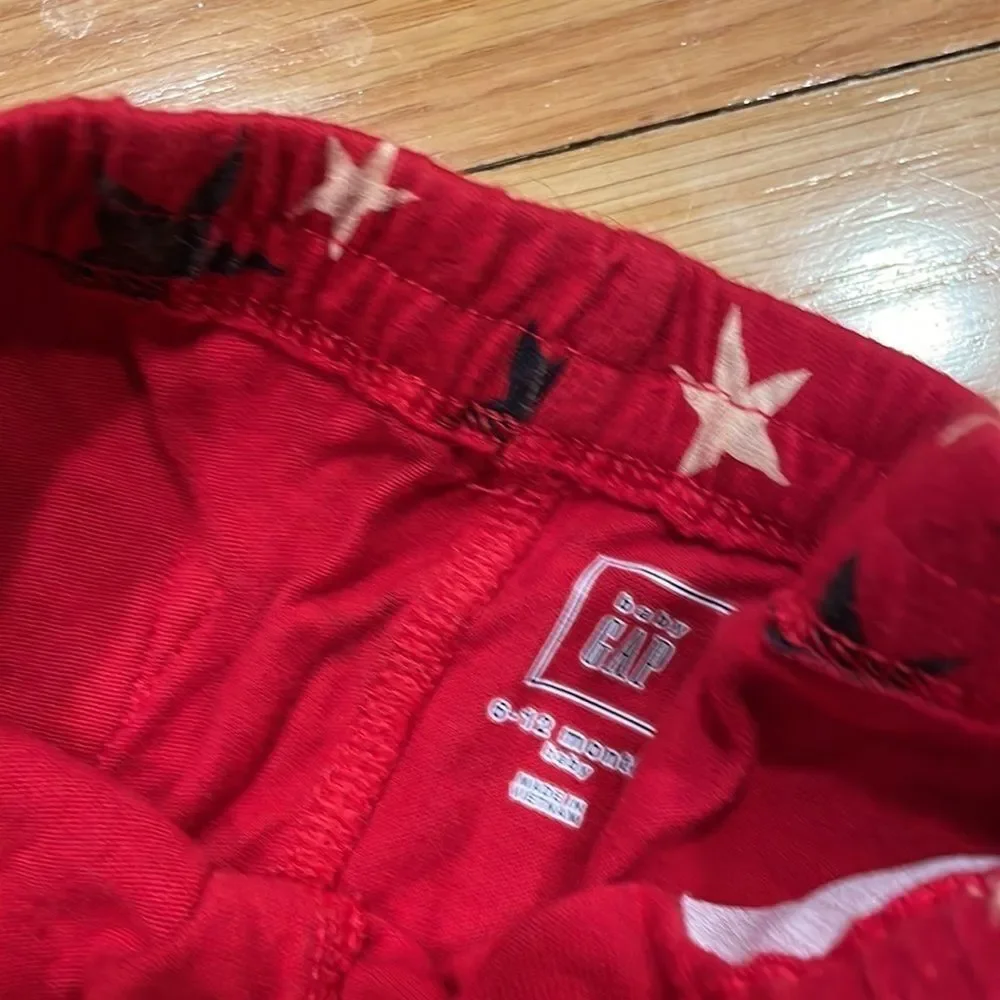 Gap 𝅺baby gap 6-12 m bottoms good condition
